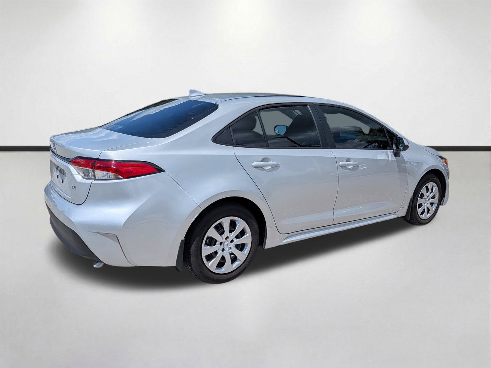 Used 2025 Classic Silver Metallic Toyota LE image 4