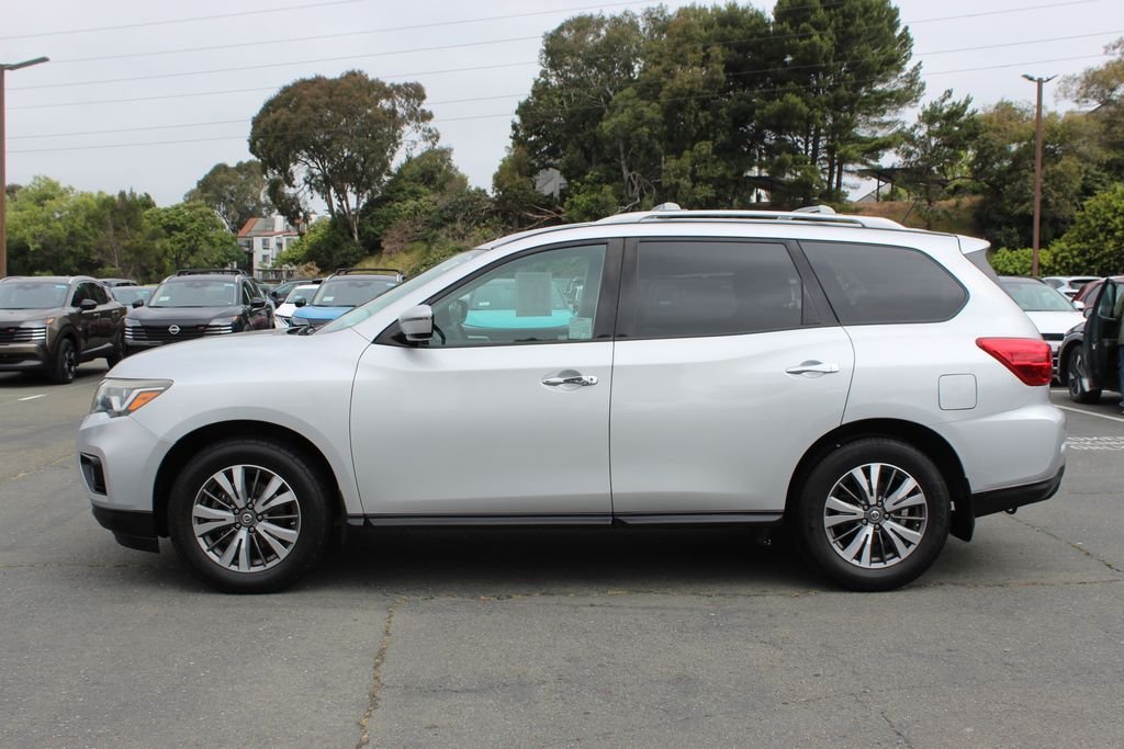 Used 2017 Nissan Pathfinder S with VIN 5N1DR2MN4HC697378 for sale in Richmond, CA