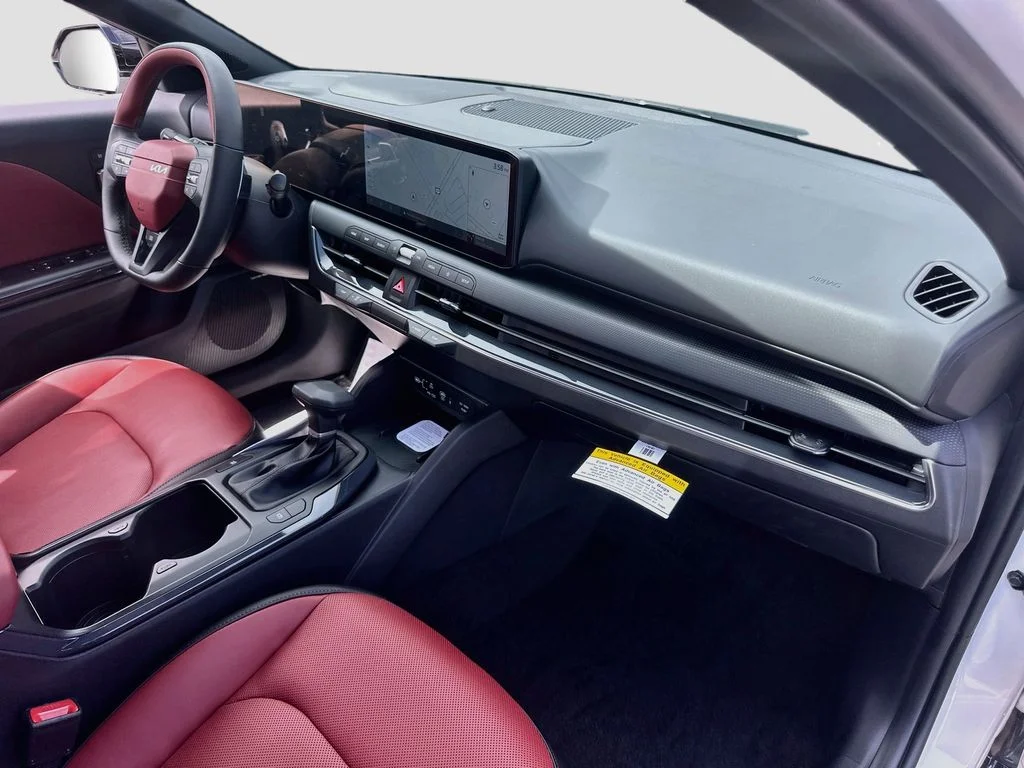 New 2026 Snow White Pearl Kia GT-Line image 30