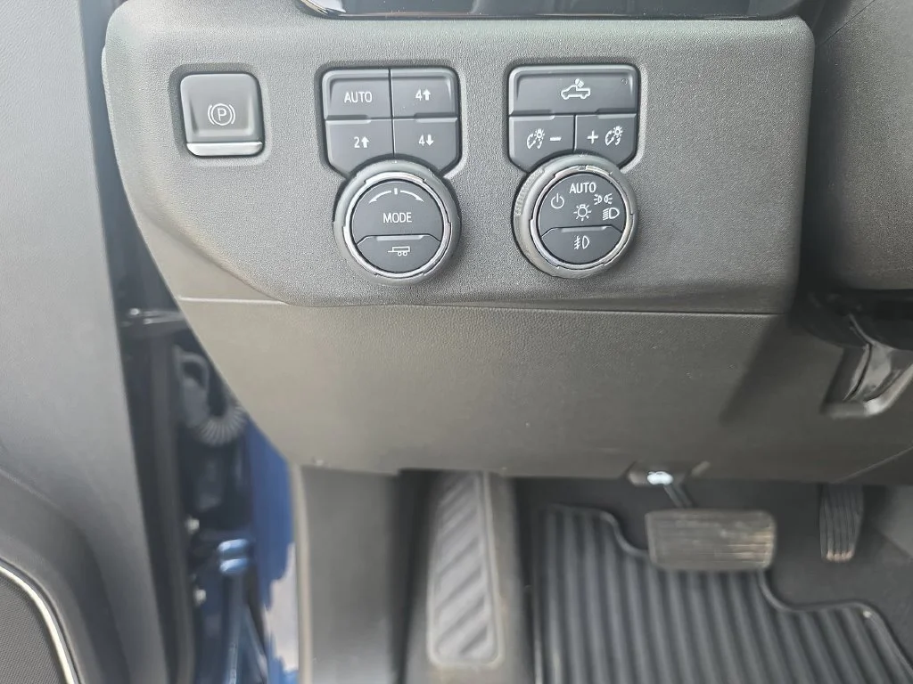 2023 Chevrolet Silverado 1500 RST - Photo 18