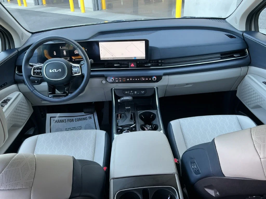 Used 2025 White Kia EX image 27