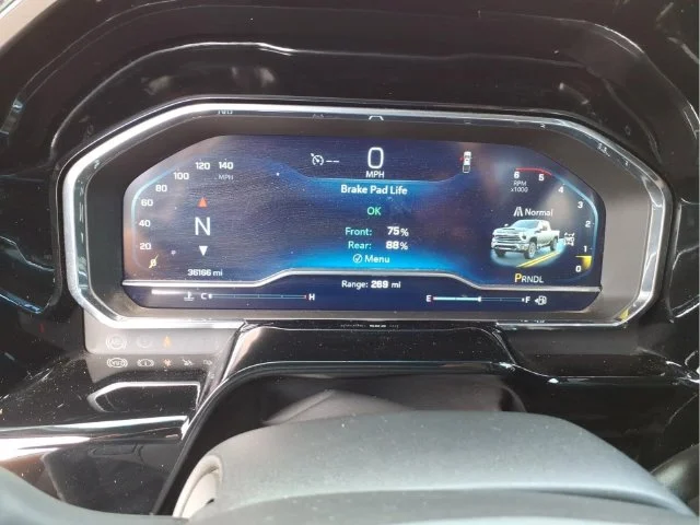 Used 2025 White Chevrolet LT image 22