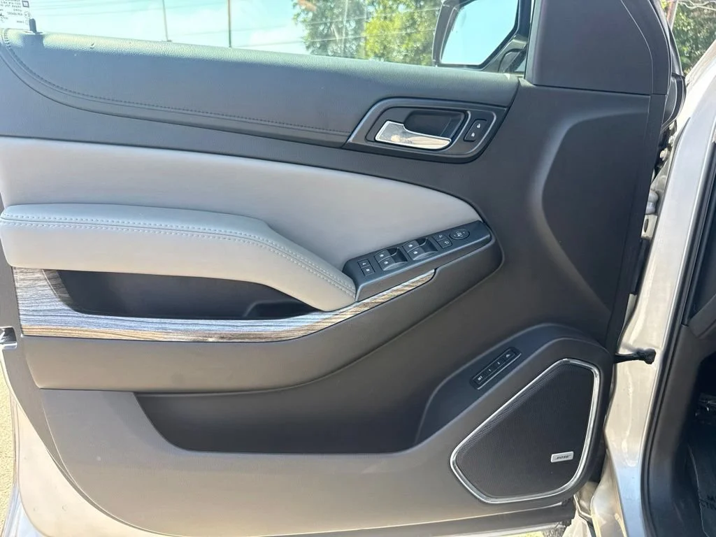 Used 2018 SILVER ICE METALLIC Chevrolet LT image 28