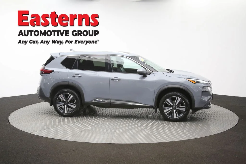 Used 2023 Gray Nissan SL image 45