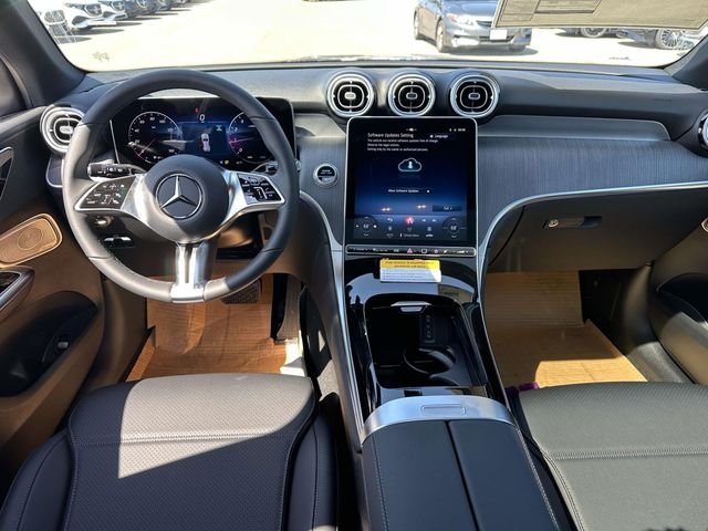 New 2026 Black Mercedes-Benz GLC 300 image 5