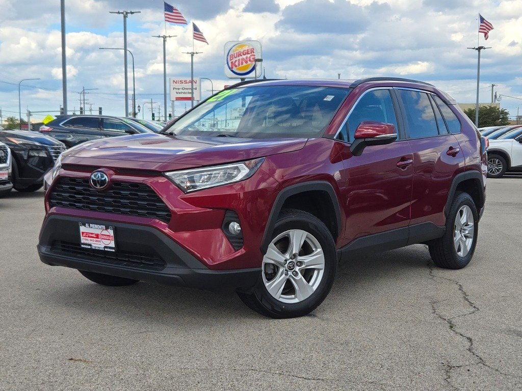 2021 Toyota RAV4 XLE AWD's photo