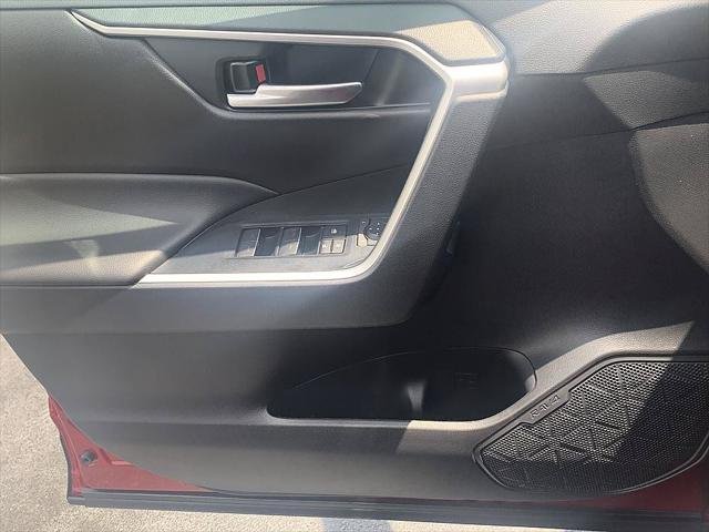 Certified Used 2025 RED MC. Toyota  image 9