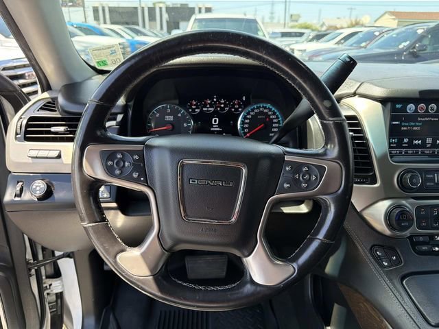 Used 2018 WHITE FROST TRICOAT GMC Denali image 28