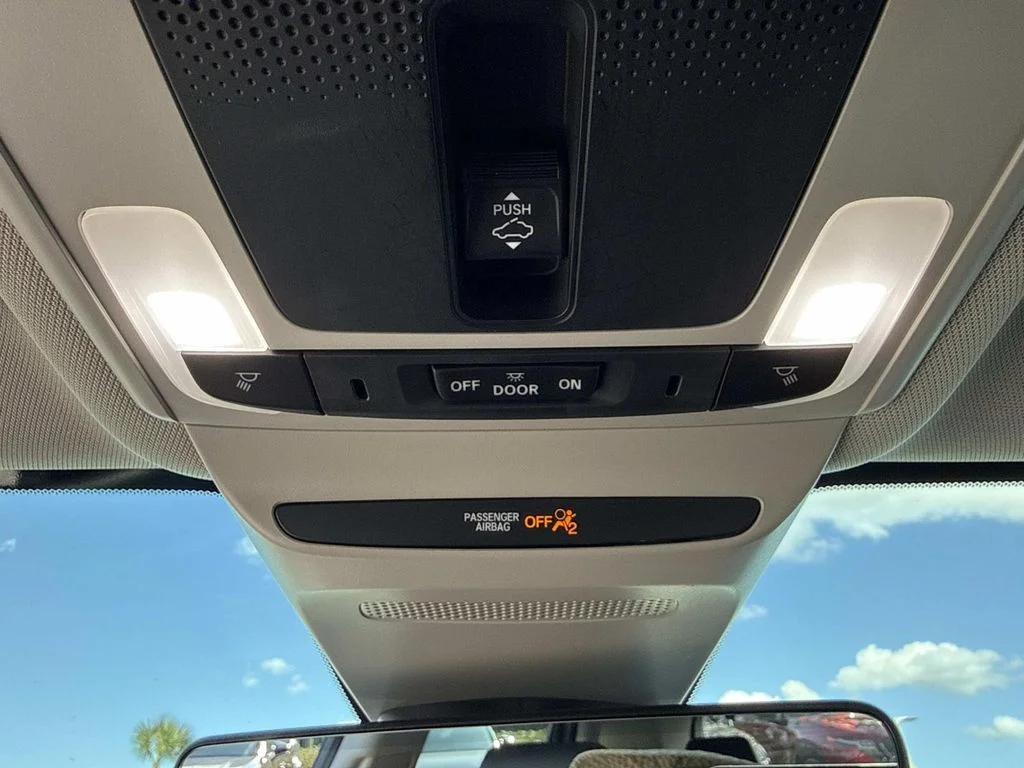 Used 2025  Honda EX-L image 43