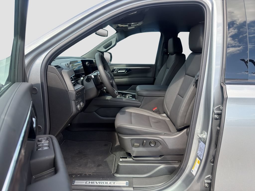 2026 Chevrolet Tahoe Z71 - Photo 9