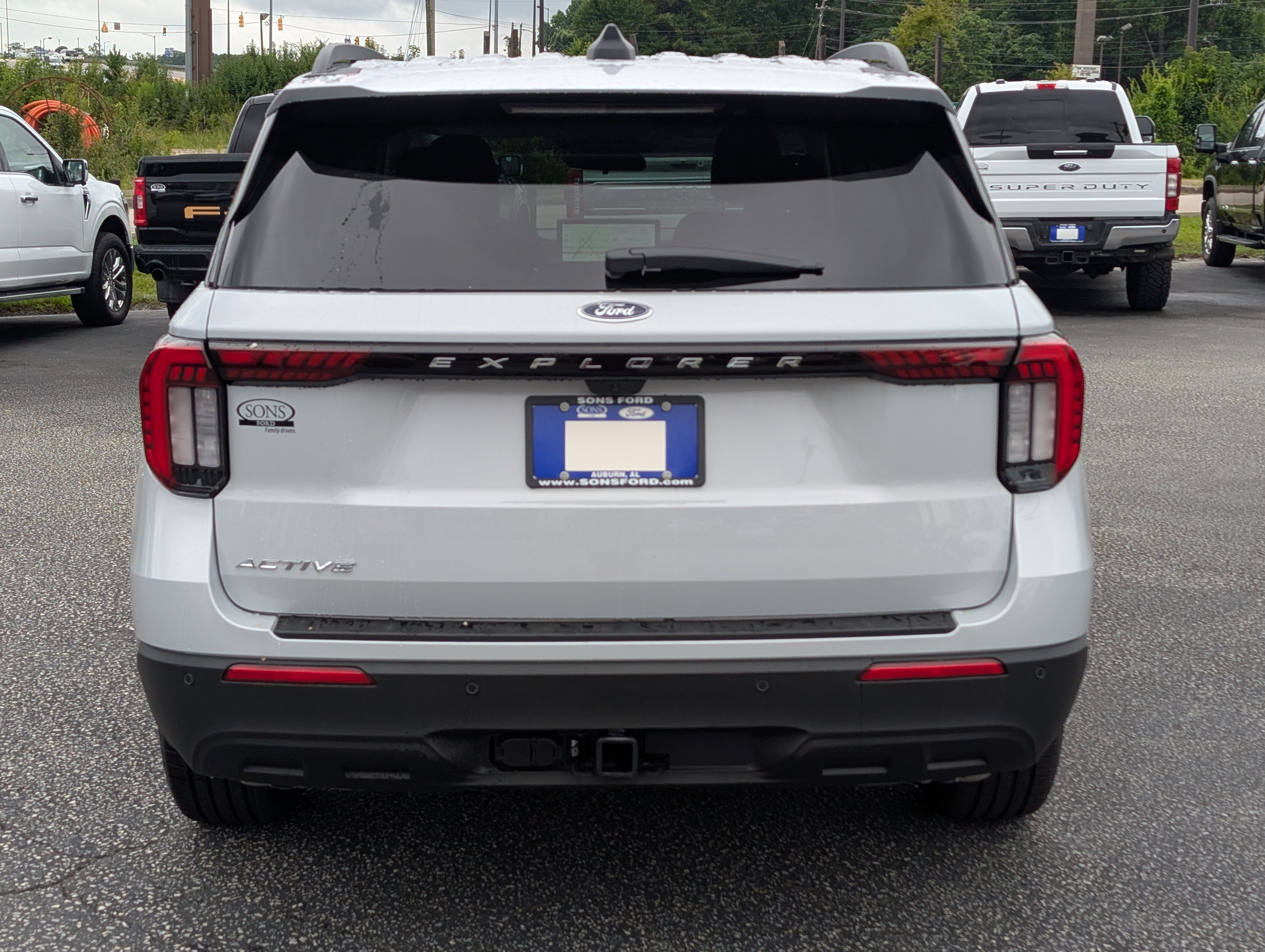 New 2026 SPACE WHITE METALLIC FORD Active image 10