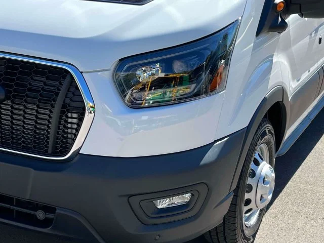 New 2027 Oxford White Ford Cargo Van image 9
