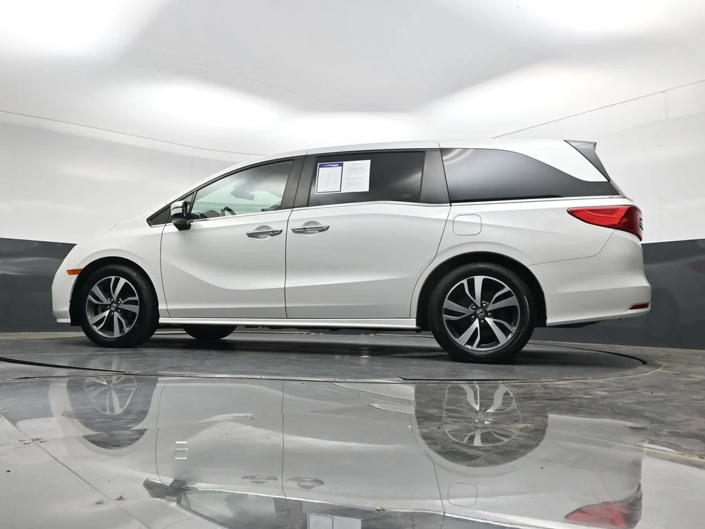 Used 2023  Honda Touring image 41