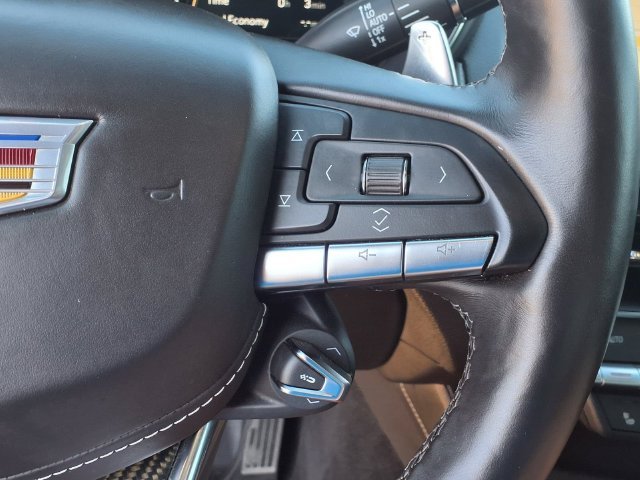 Used 2024 White Cadillac V-Series image 18
