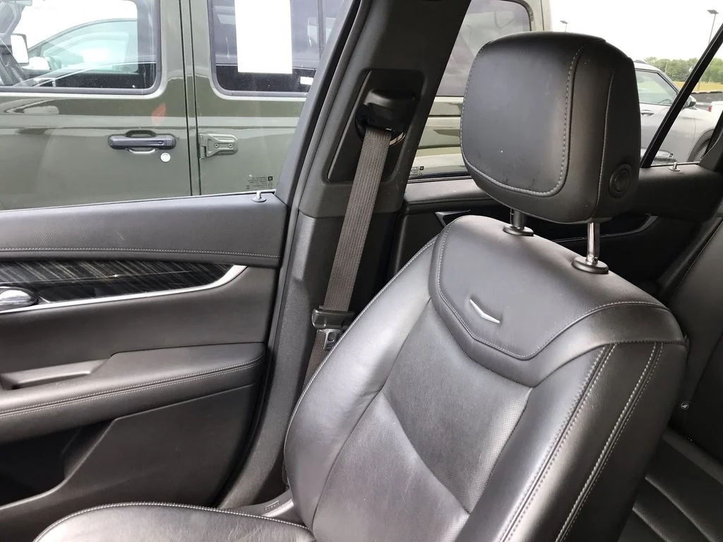 Used 2021 White Cadillac Premium Luxury image 24