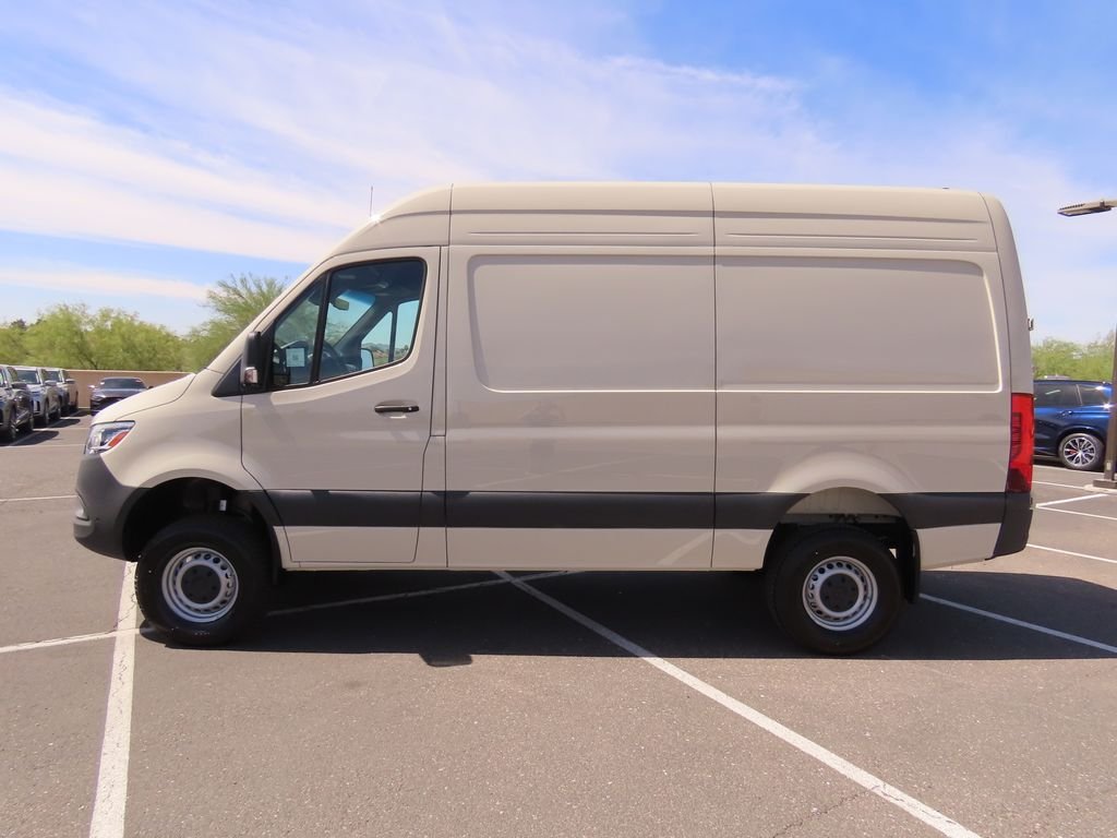 New 2026  Mercedes-Benz Cargo 144 WB image 8