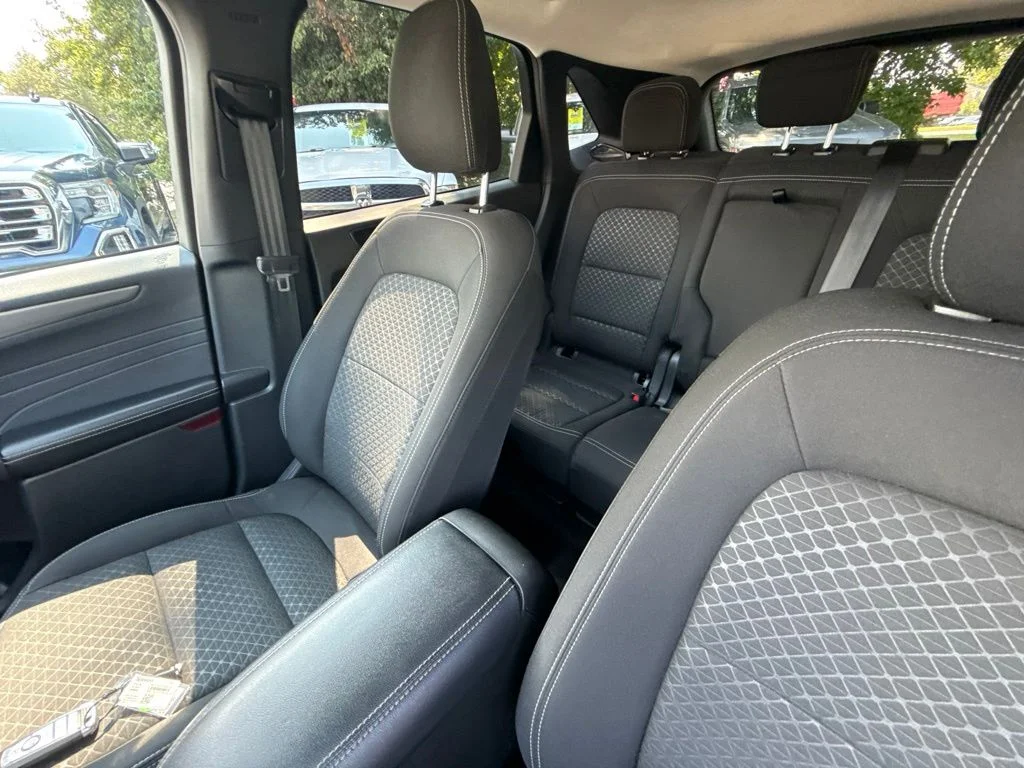 Used 2024 Gray Ford Active image 17