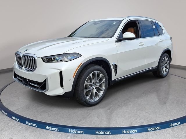New 2026 Mineral White Metallic BMW xDrive40i image 1