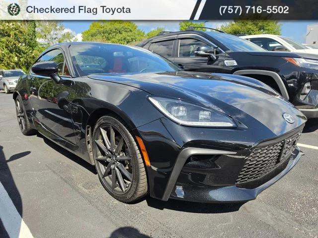 Used 2023 Raven Toyota Premium image 3