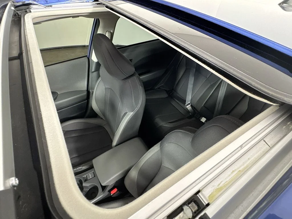 Used 2025 Blue Subaru Premium image 25