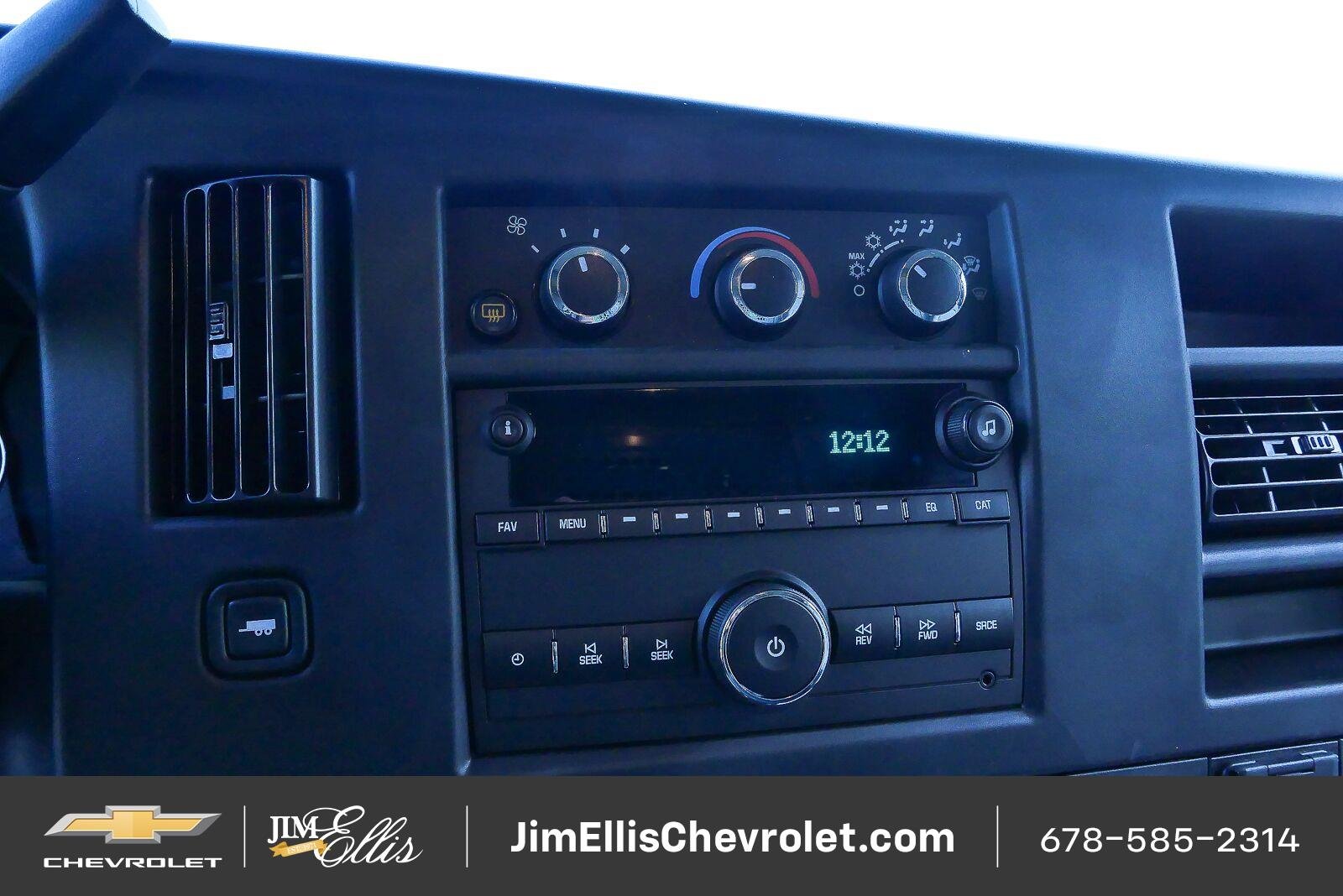 2025 Chevrolet Express Cargo Work Van - Photo 13