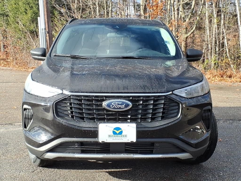 New 2026 Agate Black Metallic Ford Active® image 3
