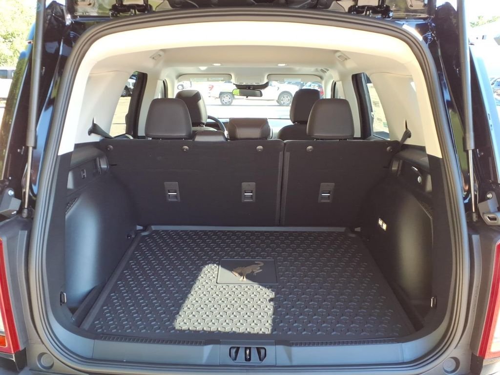 New 2026 Shadow Black Ford Big Bend® image 11