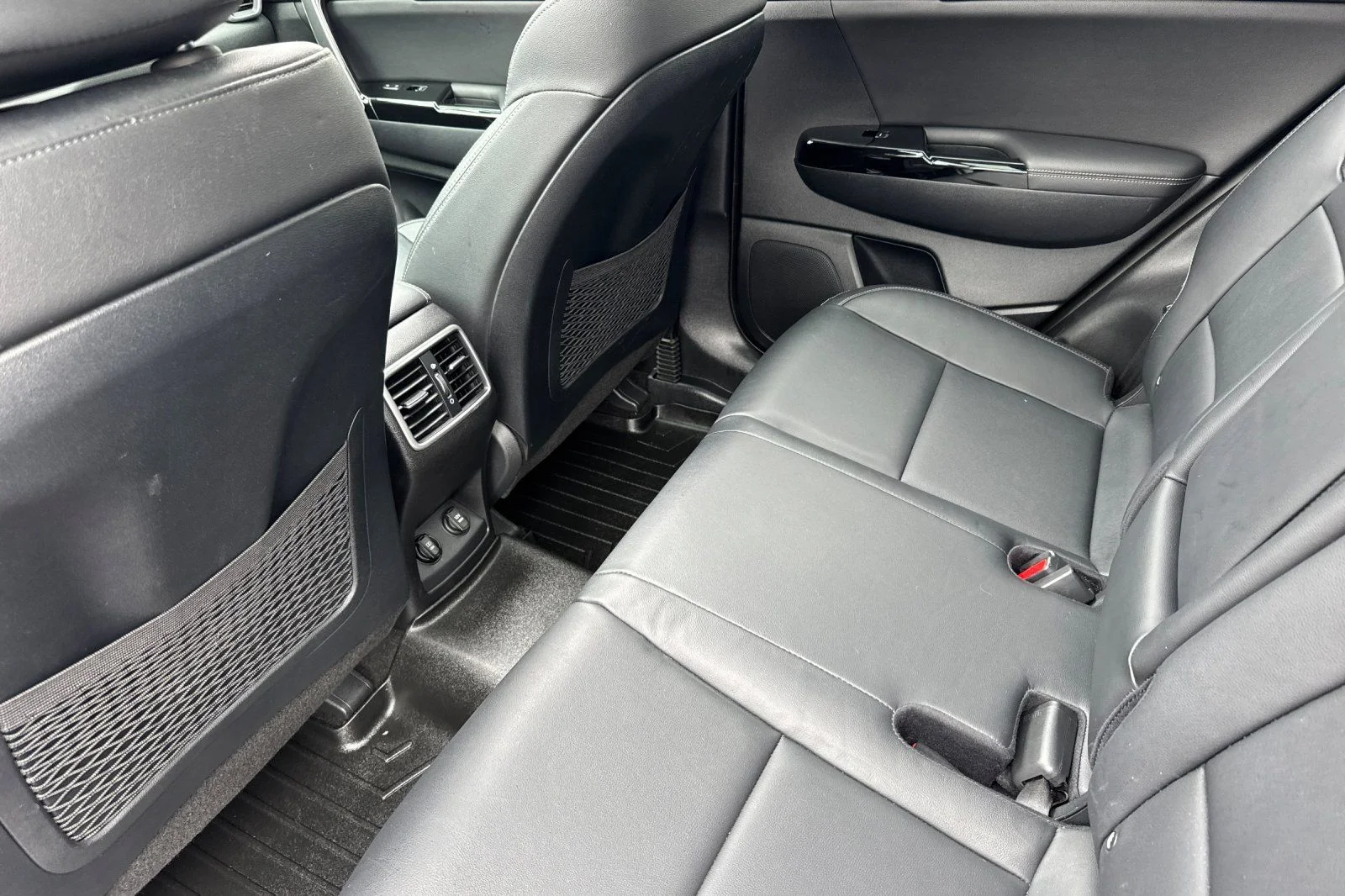Certified Used 2019 Snow White Pearl Kia EX image 15