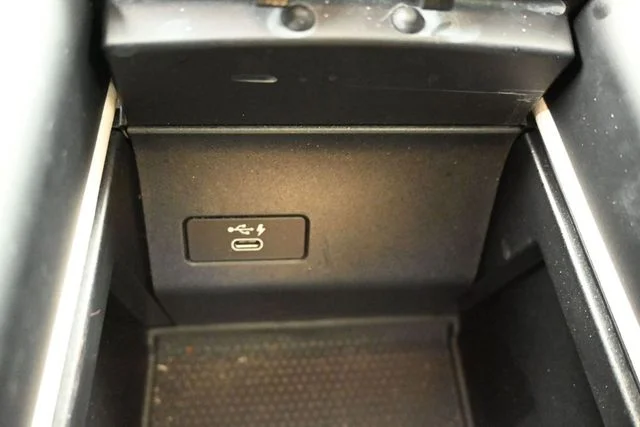 Used 2020 Black BMW sDrive40i image 46