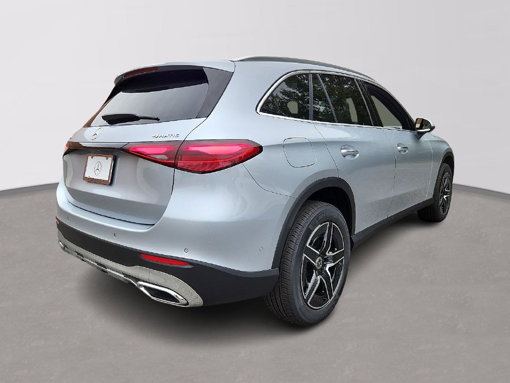 New 2027 Cirrus Silver Metallic Mercedes-Benz GLC 300 image 3
