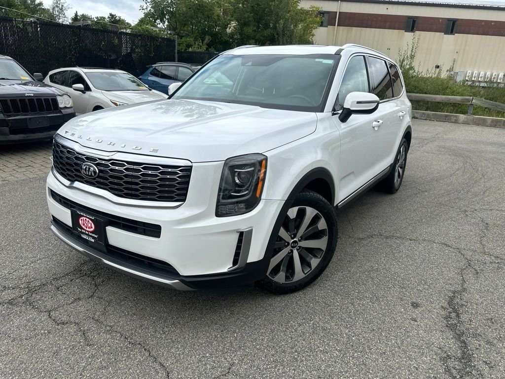 Used 2020 White Kia EX image 1