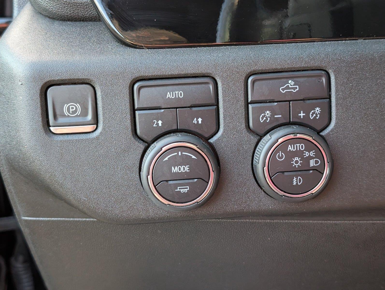 Used 2023 BLACK Chevrolet RST image 29