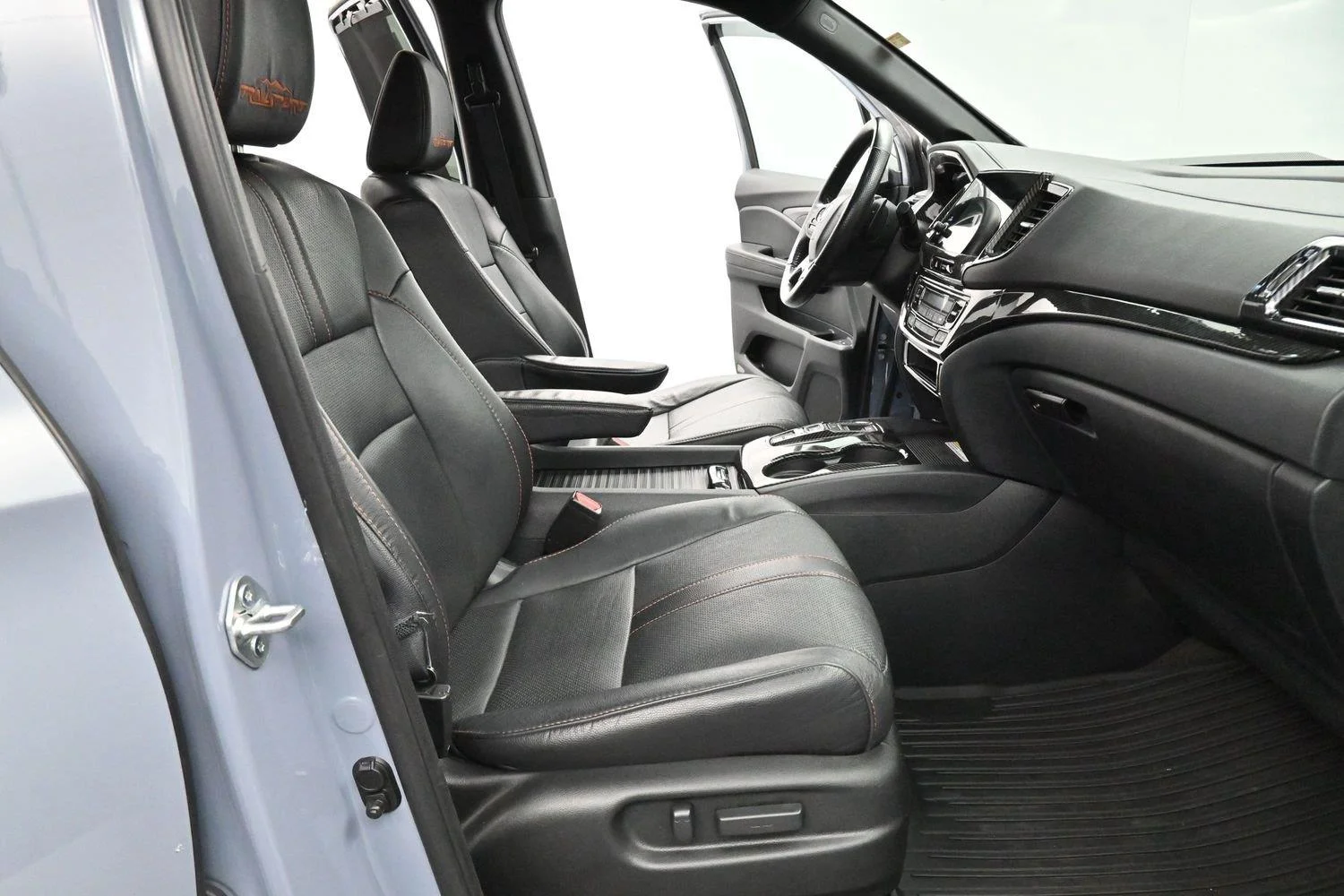 Used 2022 Sonic Gray Pearl Honda TrailSport AWD image 36