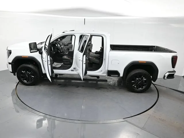 Used 2026 Summit White GMC AT4 image 40