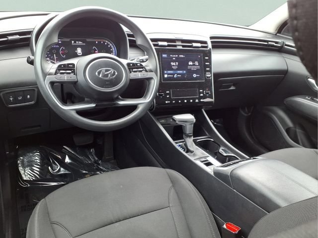 Used 2024  Hyundai SEL image 5