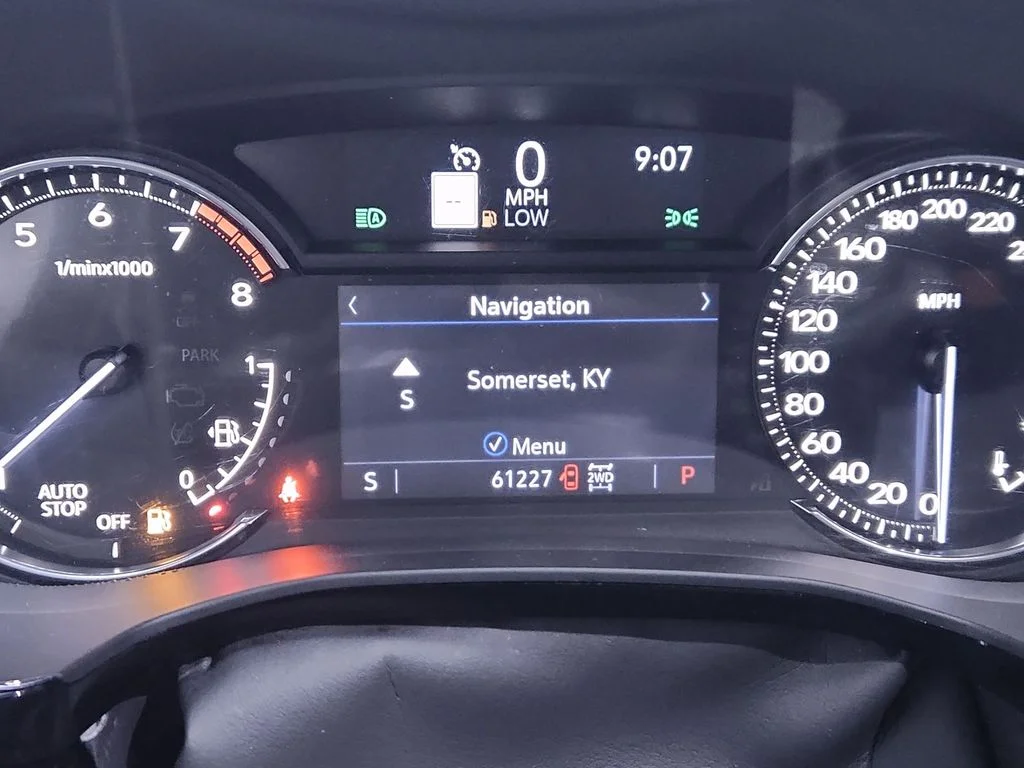 Used 2021 Black Cadillac Sport image 15