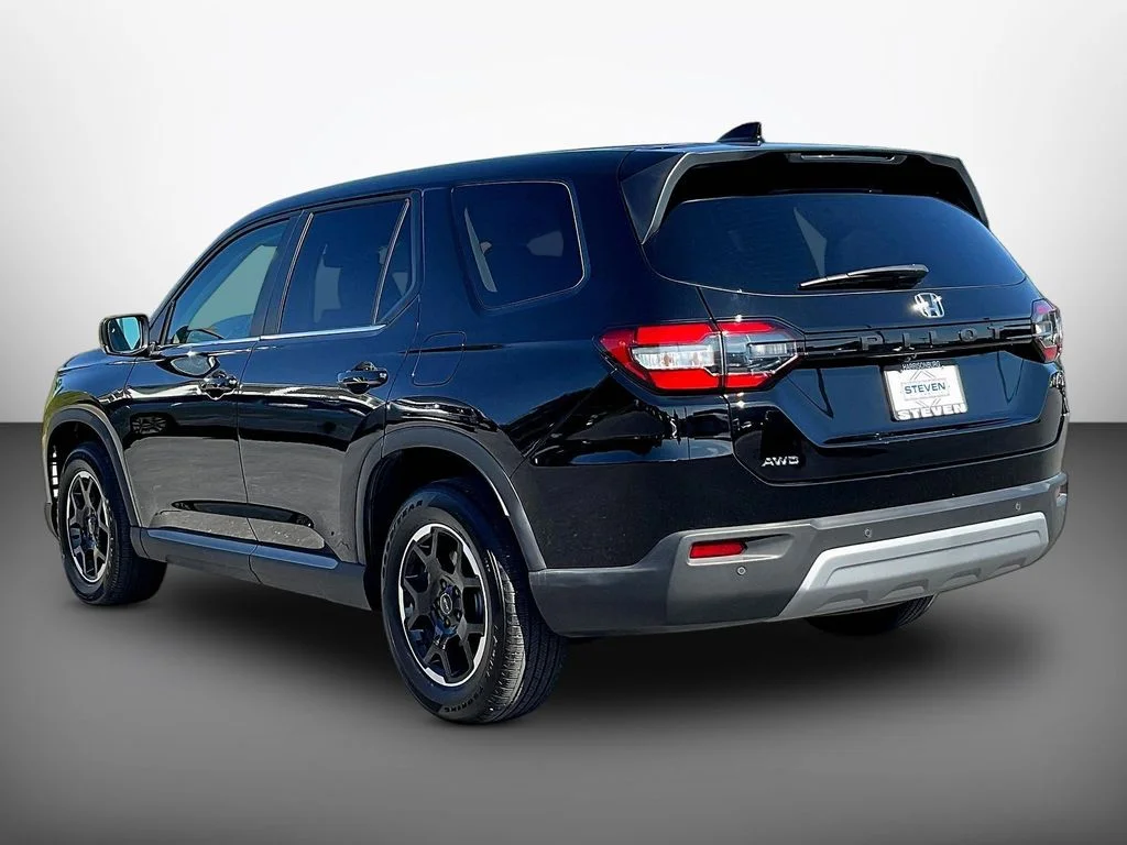 Used 2025 Crystal Black Pearl Honda EX-L image 4