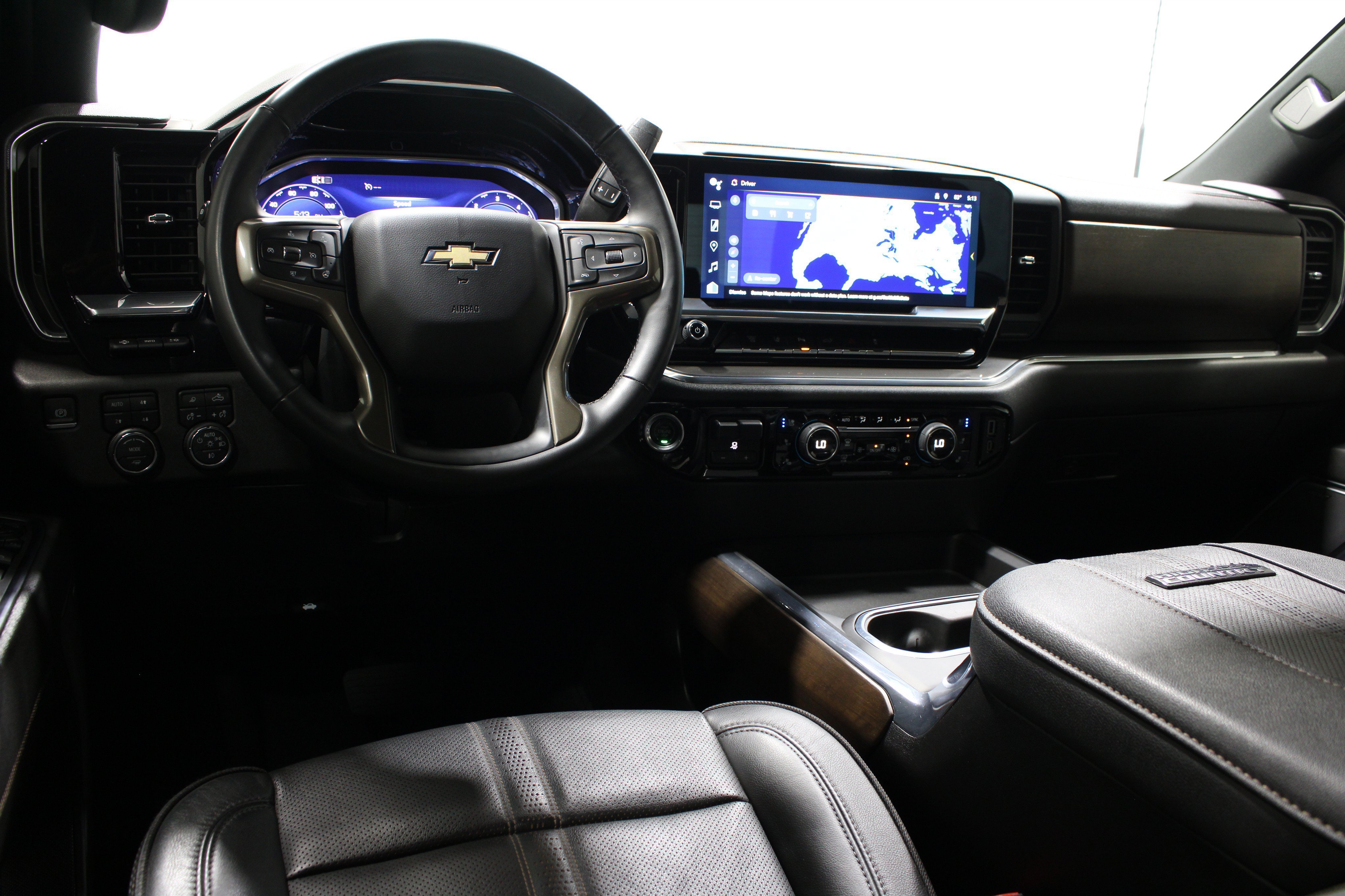 Used 2024 Iridescent Pearl Tricoat Chevrolet High Country image 2