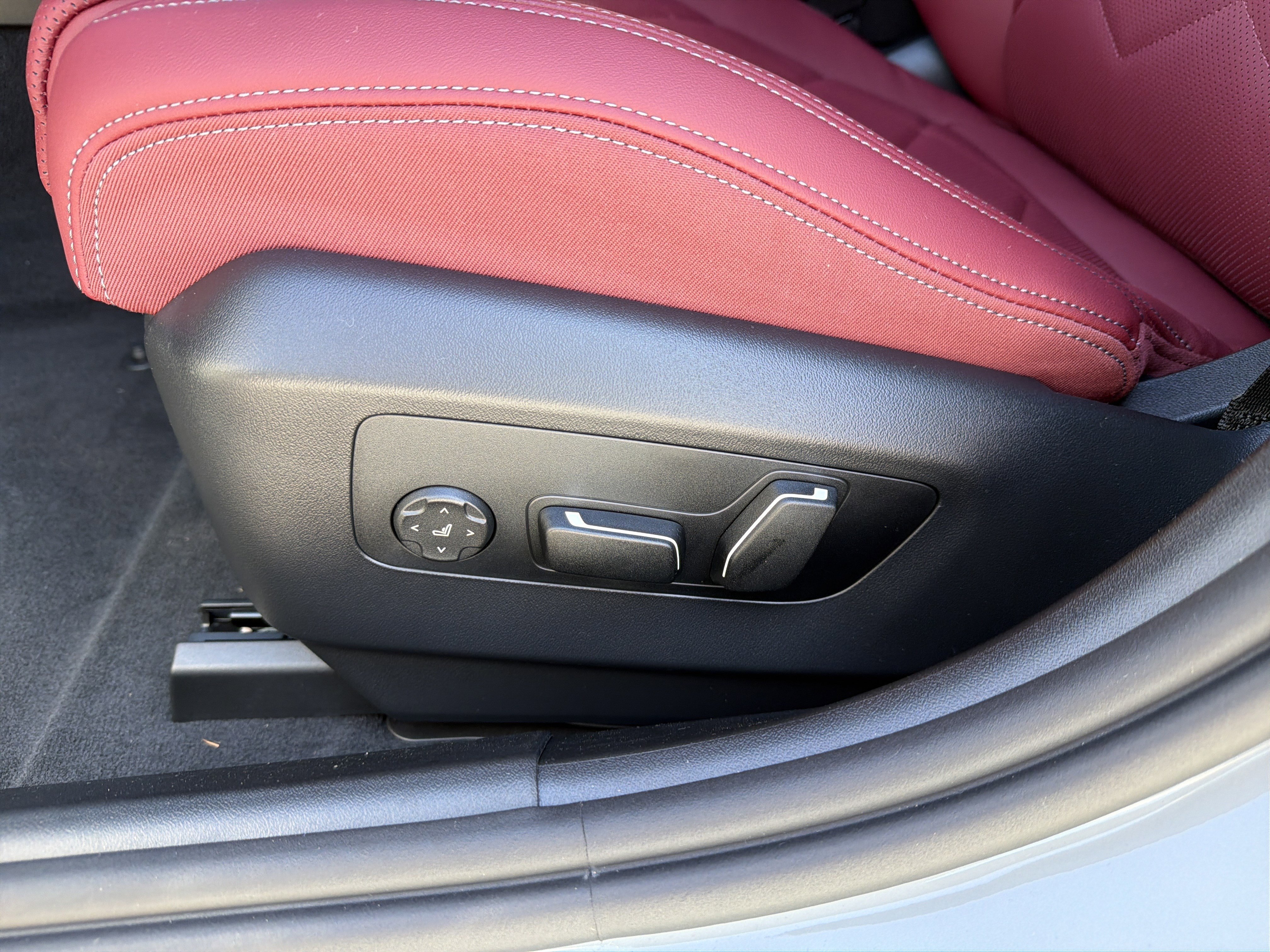2026 BMW 5 Series 530i - Photo 21