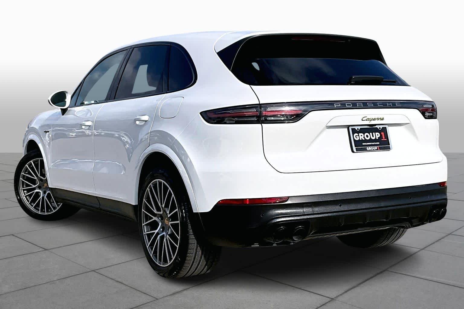 Used 2022 Carrara White Metallic Porsche E-Hybrid image 35