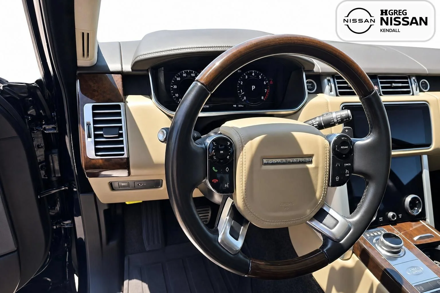 Used 2021 Blue Land Rover Westminster image 8