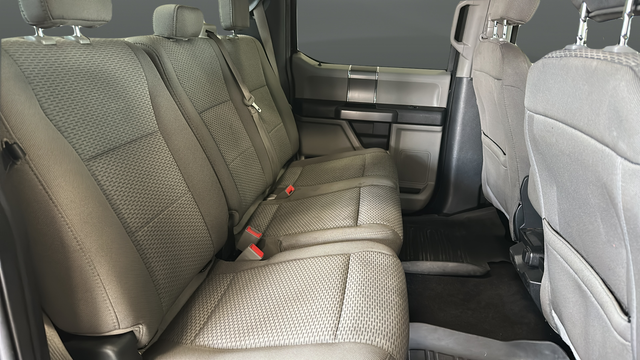 Used 2019 Blue Ford XLT image 22