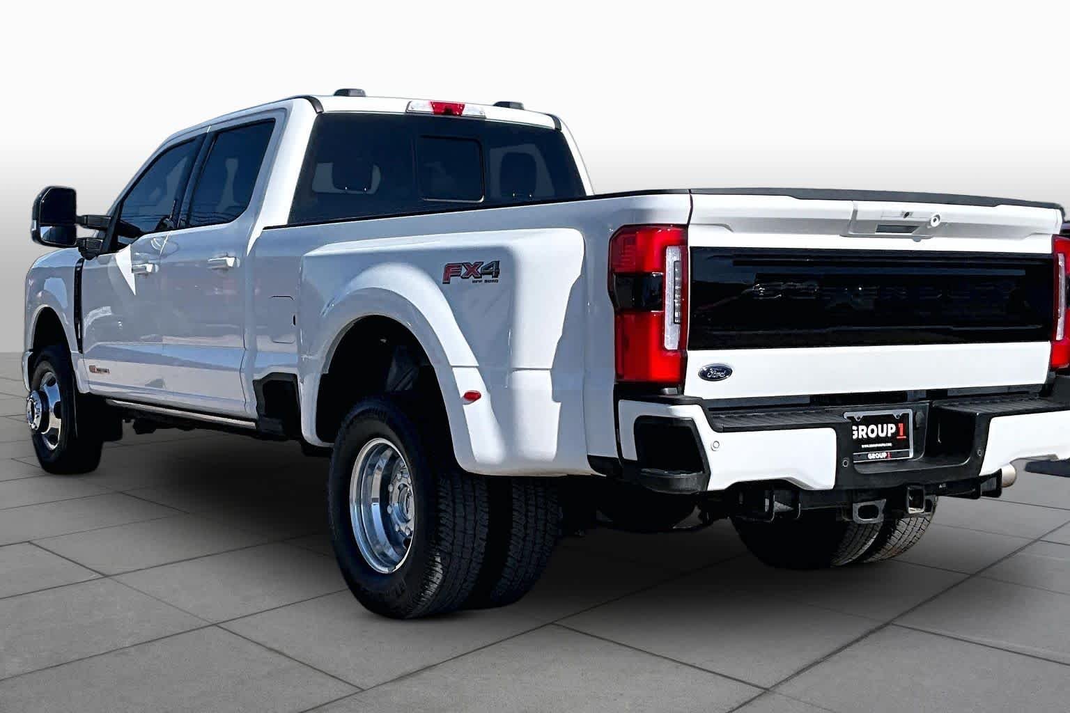 Used 2026 Star White Metallic Tri-Coat Ford Platinum image 11