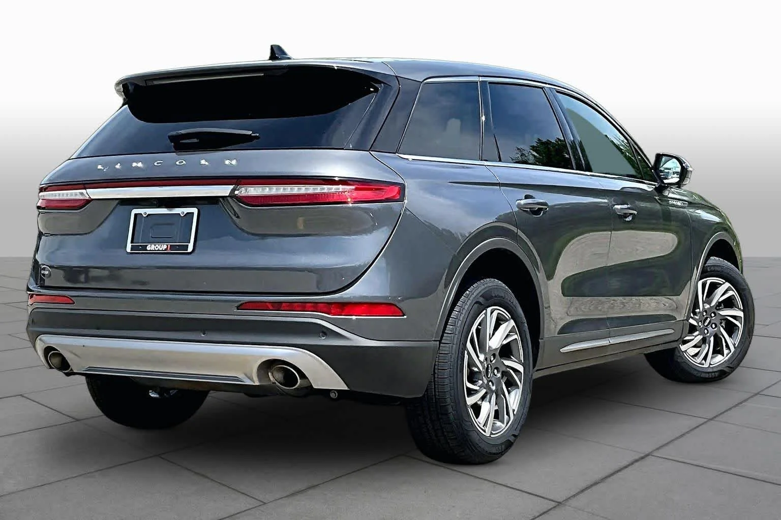 Used 2023 Asher Gray Clearcoat Metallic Lincoln Standard image 13