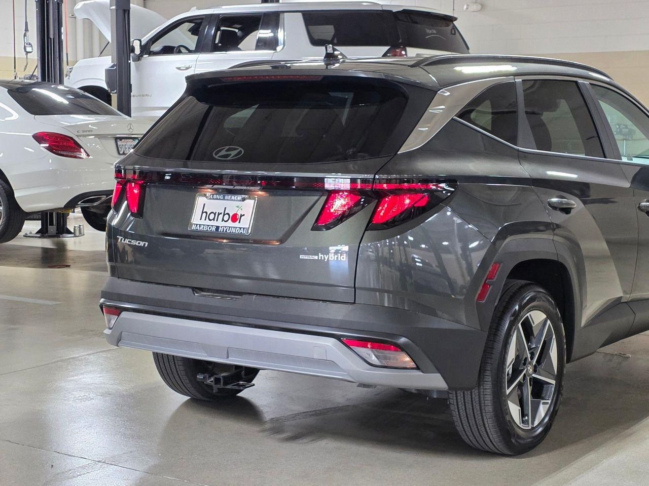 New 2026 Amazon Gray Hyundai SEL AWD image 11