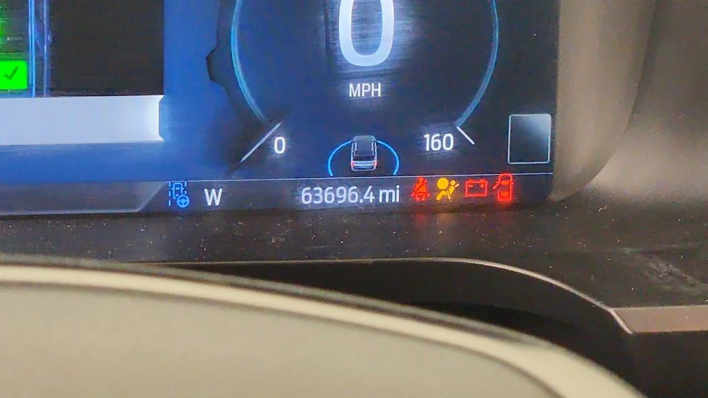 Used 2022 Gray Ford Platinum image 15