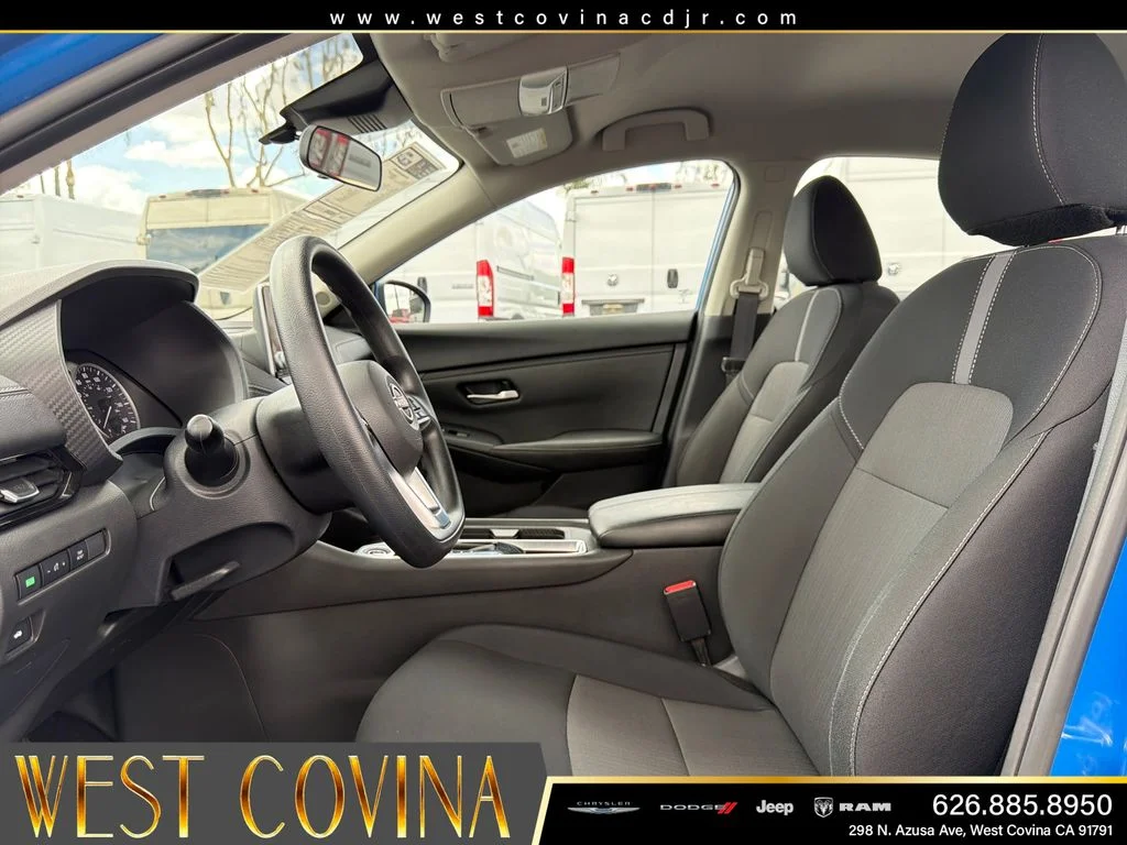 Used 2025 Blue Nissan SV image 9