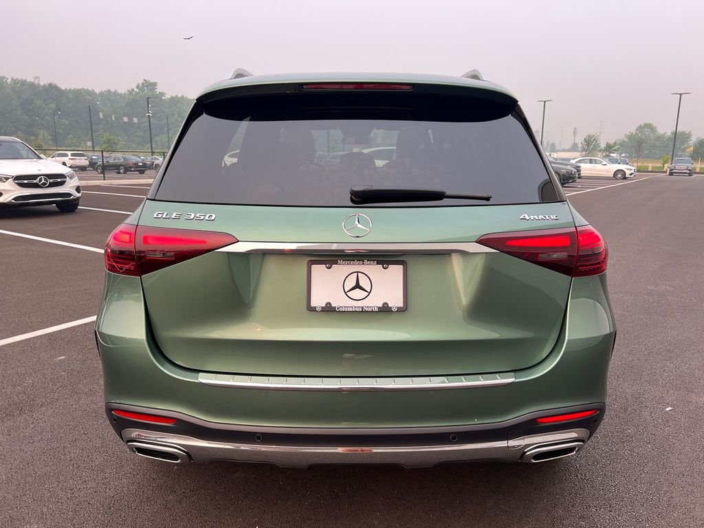 New 2026 MANUFAKTUR Ireland Mid Green Metallic Mercedes-Benz GLE 350 image 6