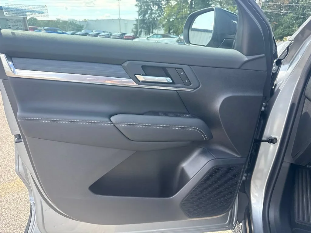 New 2027 Sterling Metallic GMC Elevation image 26