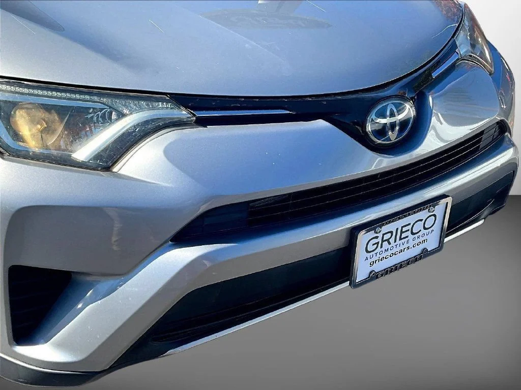Used 2018 Silver Sky Metallic Toyota LE image 29
